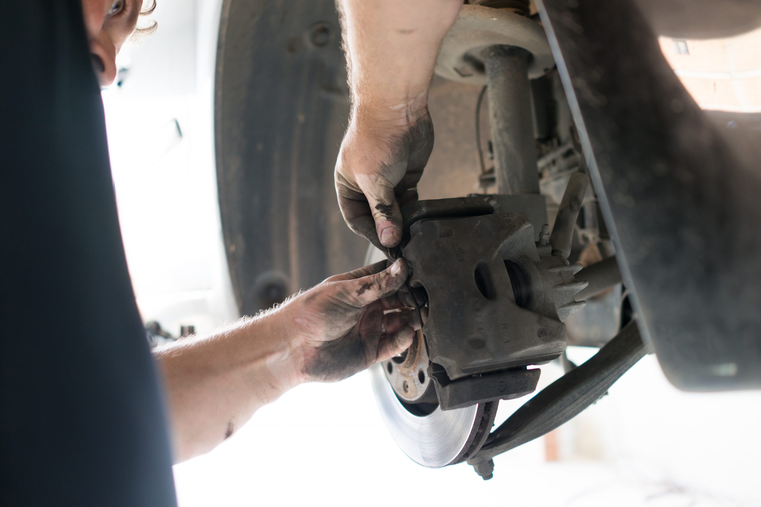 4 Signs You Need to Visit an Auto Repair Shop Ds Auto and Truck Repair